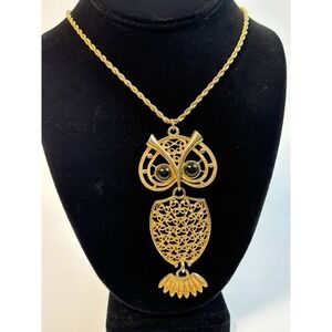 Vintage Necklace Gold Tone Huge Detailed Owl Pendant 28 inch Sarah Coventry